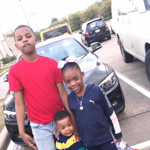 Meet your Posher, Drieka - Picture 1 of 1